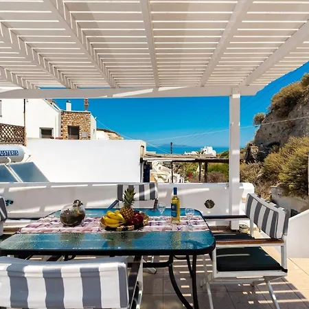 Apartment Argo Traditional Cave House *