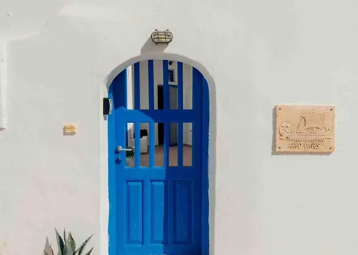 Argo Traditional Cave House Вотон